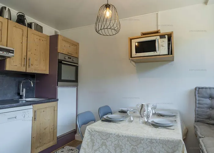 Skis Aux Pieds Pour Familles Avec Balcon Et Parking - Fr-1-864-4